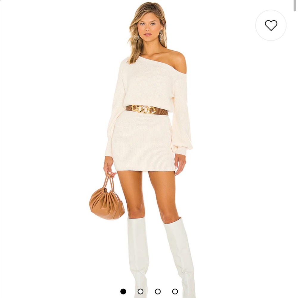 CREME SWEATER DRESS (S)